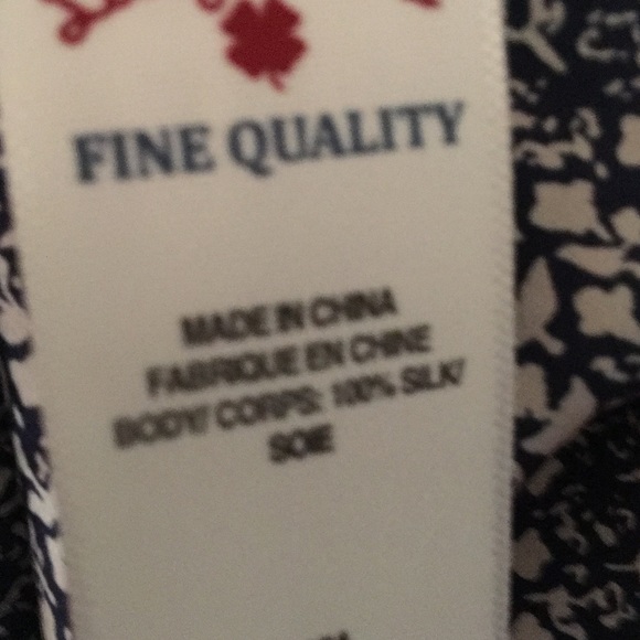 Lucky Brand 100% Silk top sz Medium - Picture 3 of 5